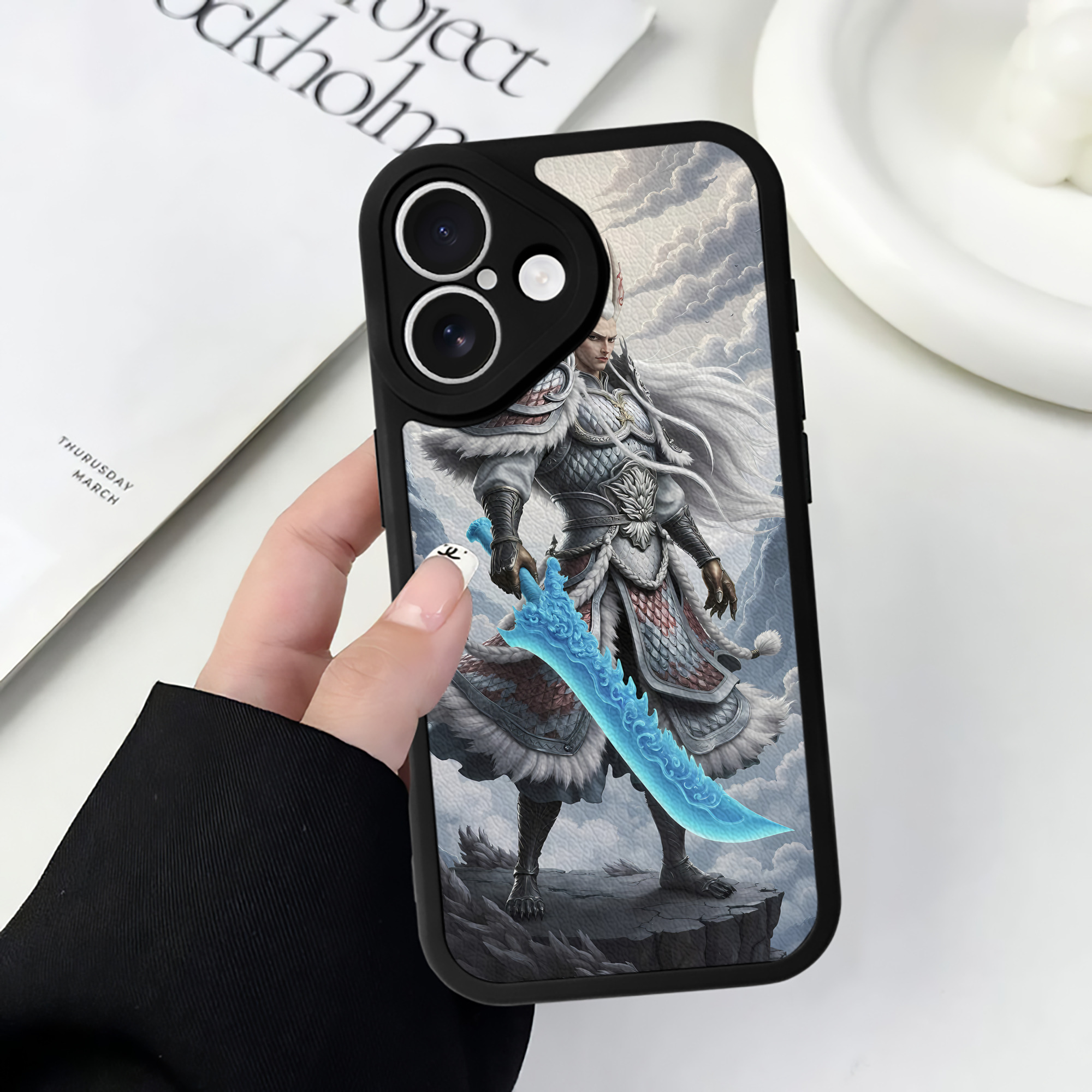 （画像用） Ne Zha 2 ナタ 魔童の大暴れ 【iPhone 16シリーズ対応】シリコンスマホケース（レザー調） 材質：シリコン